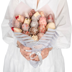 Na obrázku je velikost S - 19 jahod